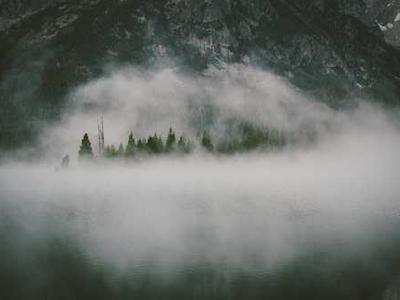 Bob Iger Plans to Step Down as Disney CEO Before Year’s End, Report Says