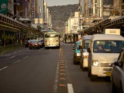 Bob Iger Plans to Step Down as Disney CEO Before Year’s End, Report Says